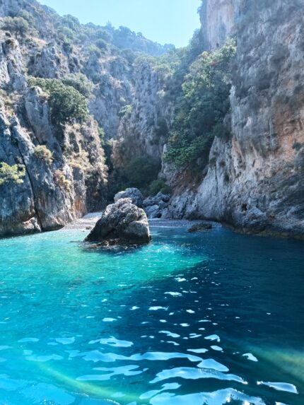 Unique Blue of Devils Bay